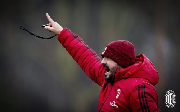 Gattuso dirigiendo al AC Milan | Foto: ACM