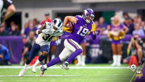 Adam Thielen corre tras recibir. Fuente: Minnesota Vikings