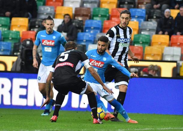 Lorenzo Insigne in azione contro l'Udinese. Foto: Twitter Official SSC Napoli
