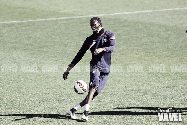 Abdoulaye Ba durante un entrenamiento. Fotografía: Dani Mullor