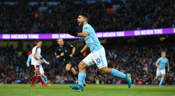 Agüero marcó dos tantos en dos minutos y puso adelante a los Citizens | Foto: Premier League.