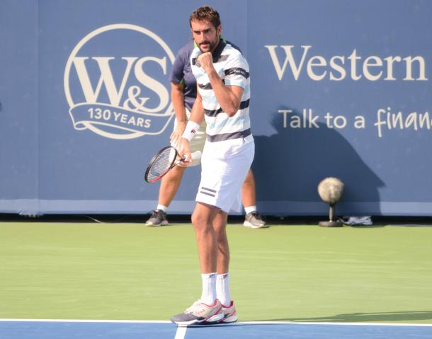 Cilic celebrates taking the second set vs Novak Djokovic (Noel Alberto/VAVEL USA)