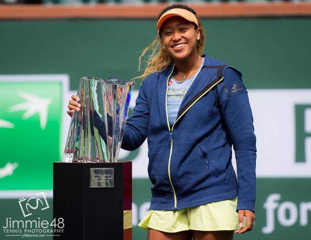 Osaka posing with her Indian Wells title (Jimmie48 Photography)