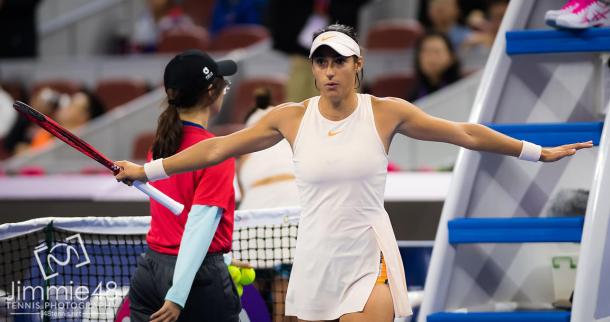 Caroline Garcia with her trademark #FlyWithCaro celebration | Photo: Jimmie48 Tennis Photography