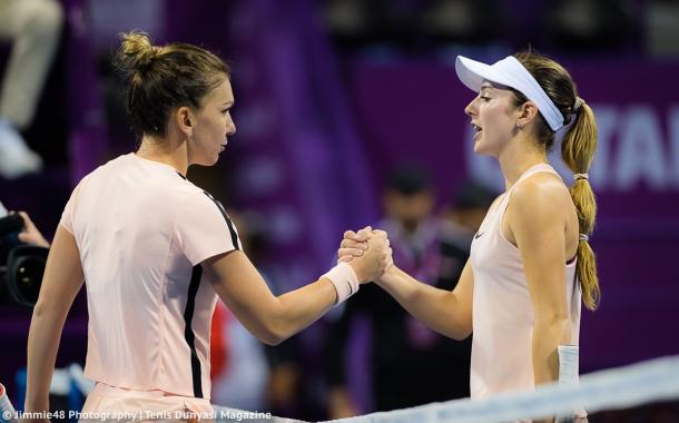 The pair met for a nice handshake at the net after the encounter | Photo: Jimmie48 Tennis Photography