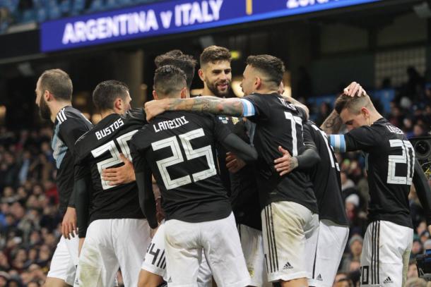 Argentina venció 2-0 a Italia | Foto: AFA,