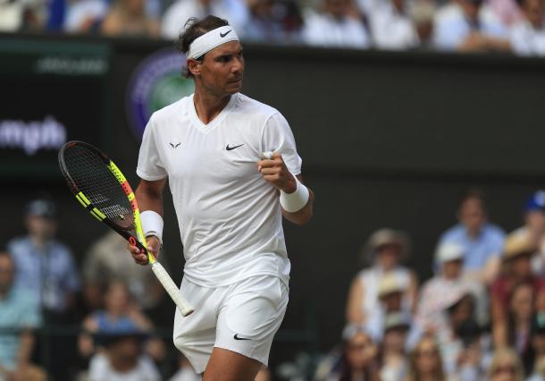 Puño apretado y game para Nadal. Imagen-Wimbledon