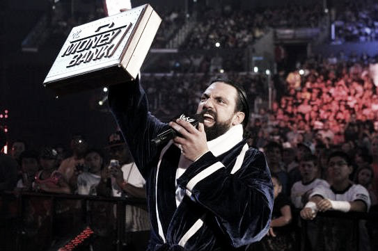 Damien Sandow with the money in the bank. | Photo: Bleacher Report