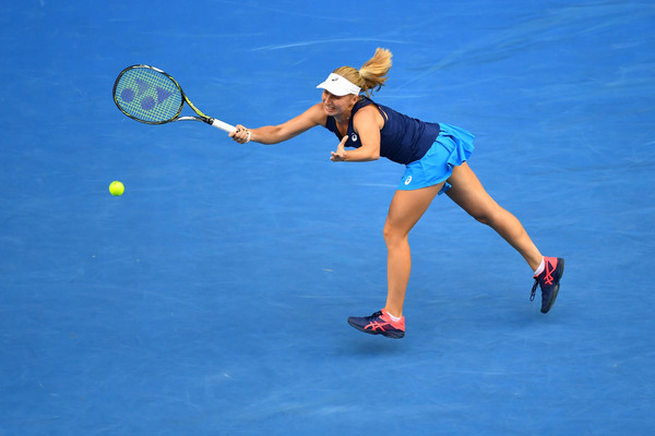 Daria Gavrilova reaches for a shot | Photo: Quinn Rooney/Getty Images AsiaPac