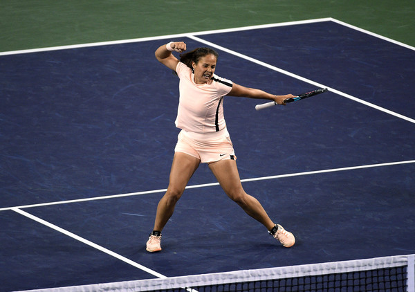 Daria Kasatkina celebrates winning an important point during the match | Photo: Matthew Stockman/Getty Images North America