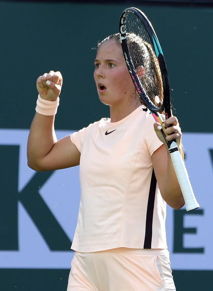 Daria Kasatkina celebrates her fourth top-20 victory in a month | Photo: Kevork Djansezian/Getty Images North America