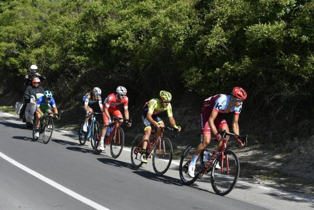 Los protagonistas de la fuga en la cuarta etapa del Giro 2018. Foto: @giroditalia