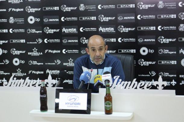 Alberto Monteaguado, entrenador del FC Cartagena | Foto: FC Cartagena.