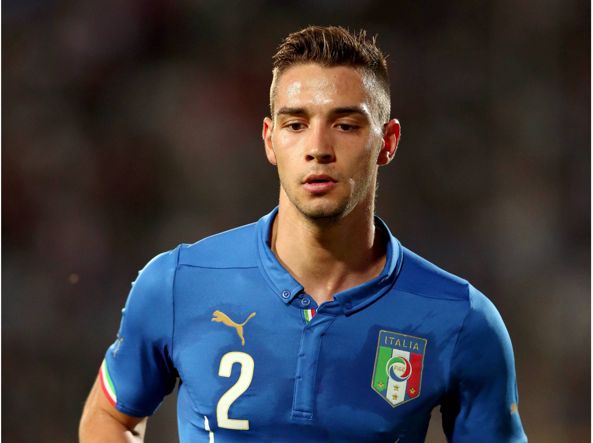 De Sciglio con la maglia della Nazionale, corriere.it