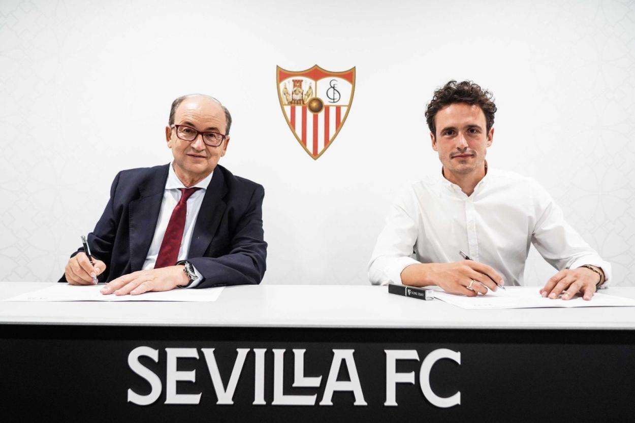 Foto: <b><a  data-cke-saved-href='https://vavel.com/es/data/sevilla-fc' href='https://vavel.com/es/data/sevilla-fc'>Sevilla FC</a></b>