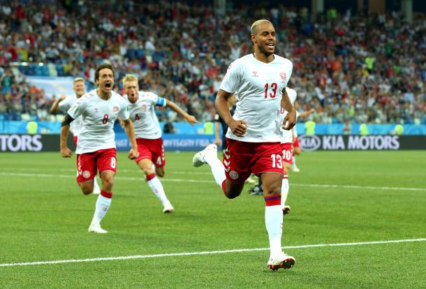 Los daneses celebran su ultimo gol del Mundial. | Getty Images.