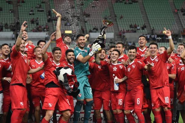 Independiente Campeón de la Suruga Bank