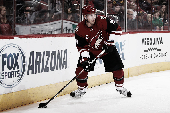 Shane Doan #19 of the Arizona Coyotes skates with the puck during the NHL game against the Buffalo Sabres at Gila River Arena on January 18, 2016 in Glendale, Arizona. The Sabres defeated the Coyotes 2-1. (Photo by Christian Petersen/Getty Images)