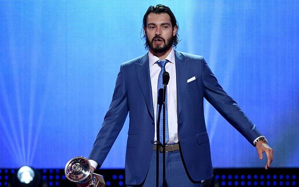 Drew Doughty talking after winning the Norris Trophy at the 2016 NHL Awards show | Ethan Miller - Getty Images