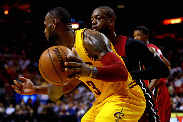 Wade difende su James - Source: Mike Ehrmann/Getty Images North America