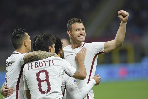 Dzeko celebra su gol | Foto: Roma