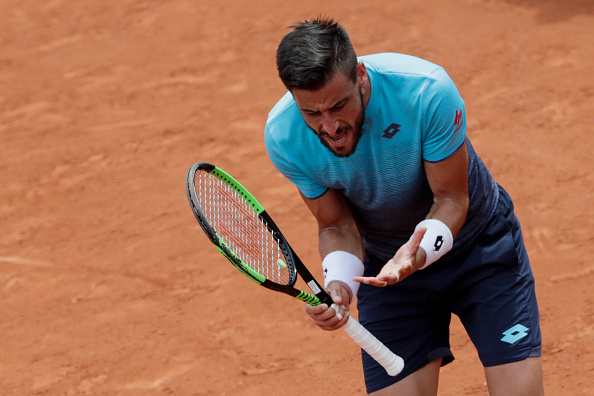 Dzumhur perdeu um mp e a chance de avançar à quarta rodada em Roland Garros (Foto: Thomas Samson/AFP/Getty Images)