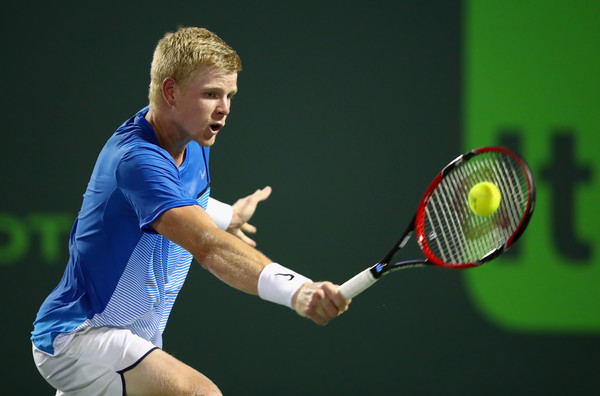 Kyle Edmund hits a backhand during his loss to Djokovic on Friday. Photo: Clive Brunskill/Getty Images