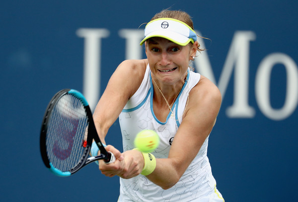 Ekaterina Makarova took the first set 6-4 | Photo: Al Bello/Getty Images North America