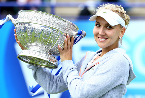 Elena Vesnina with her title in Eastbourne back in 2013 | Photo: Jan Kruger/Getty Images Europe