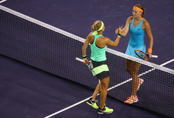 Elena Vesnina and Kristina Mladenovic shake hands after their semifinal meeting at the 2017 BNP Paribas Open. | Photo: Clive Brunskill/Getty Images