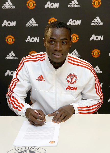 Bailly signs for Manchester United | Photo: Tom Purslow/Manchester United