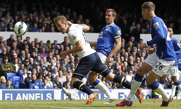 Tottenham's Harry Kane in action when the two sides met last season as John Stones and Phil Jagielka watch on. | Photo: Getty Images