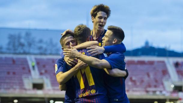 Los jugadores del F. C. Barcelona "B" celebran un gol esta temporada. | Imagen: F. C. Barcelona B