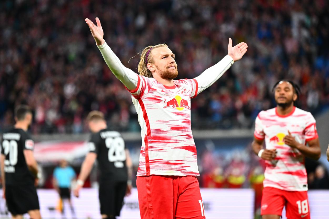 Fue el sexto tanto para el sueco en la Bundesliga / Foto: @RBLeipzig
