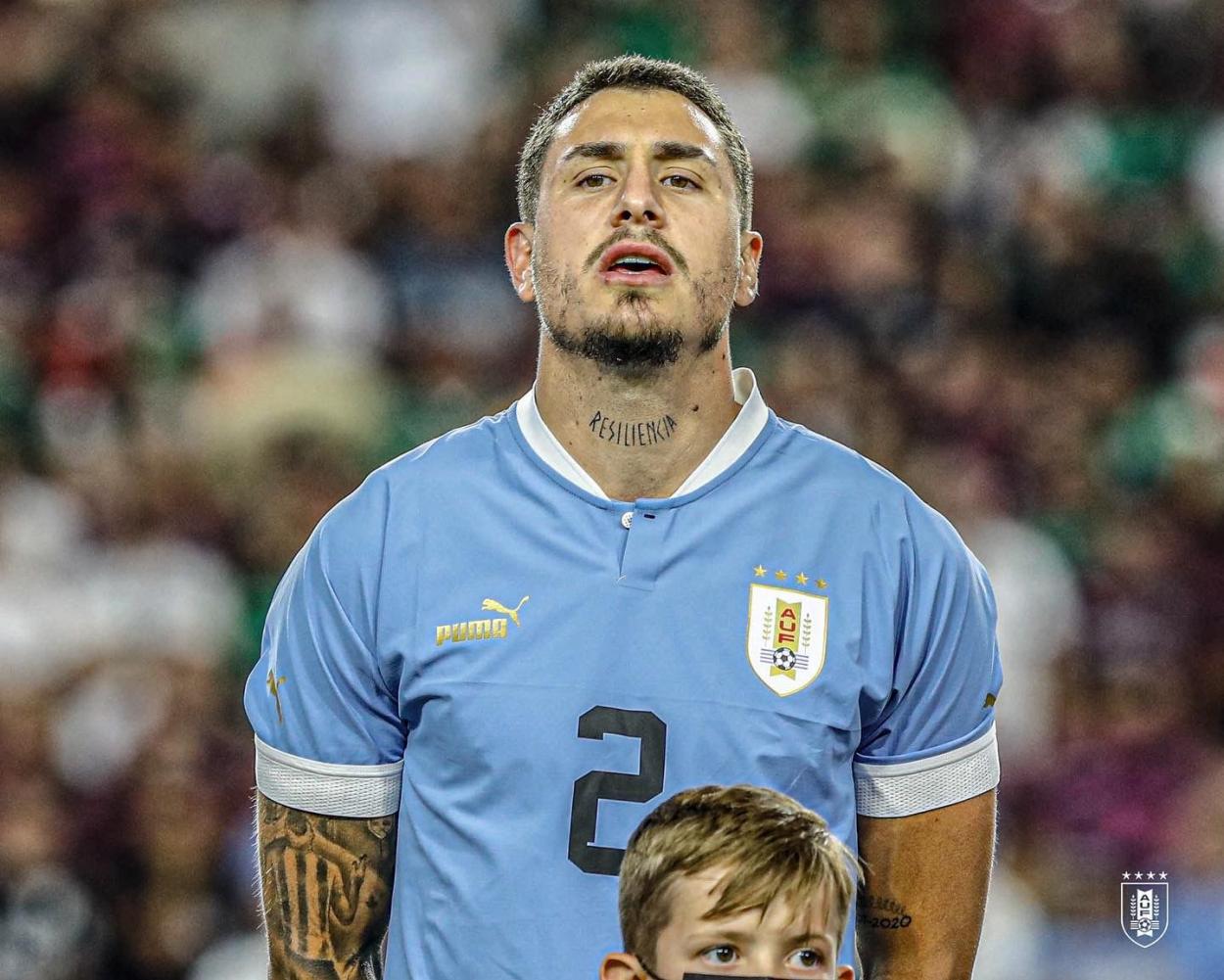 Giménez en un partido con la selección / @JoseMaGimenez13 en X