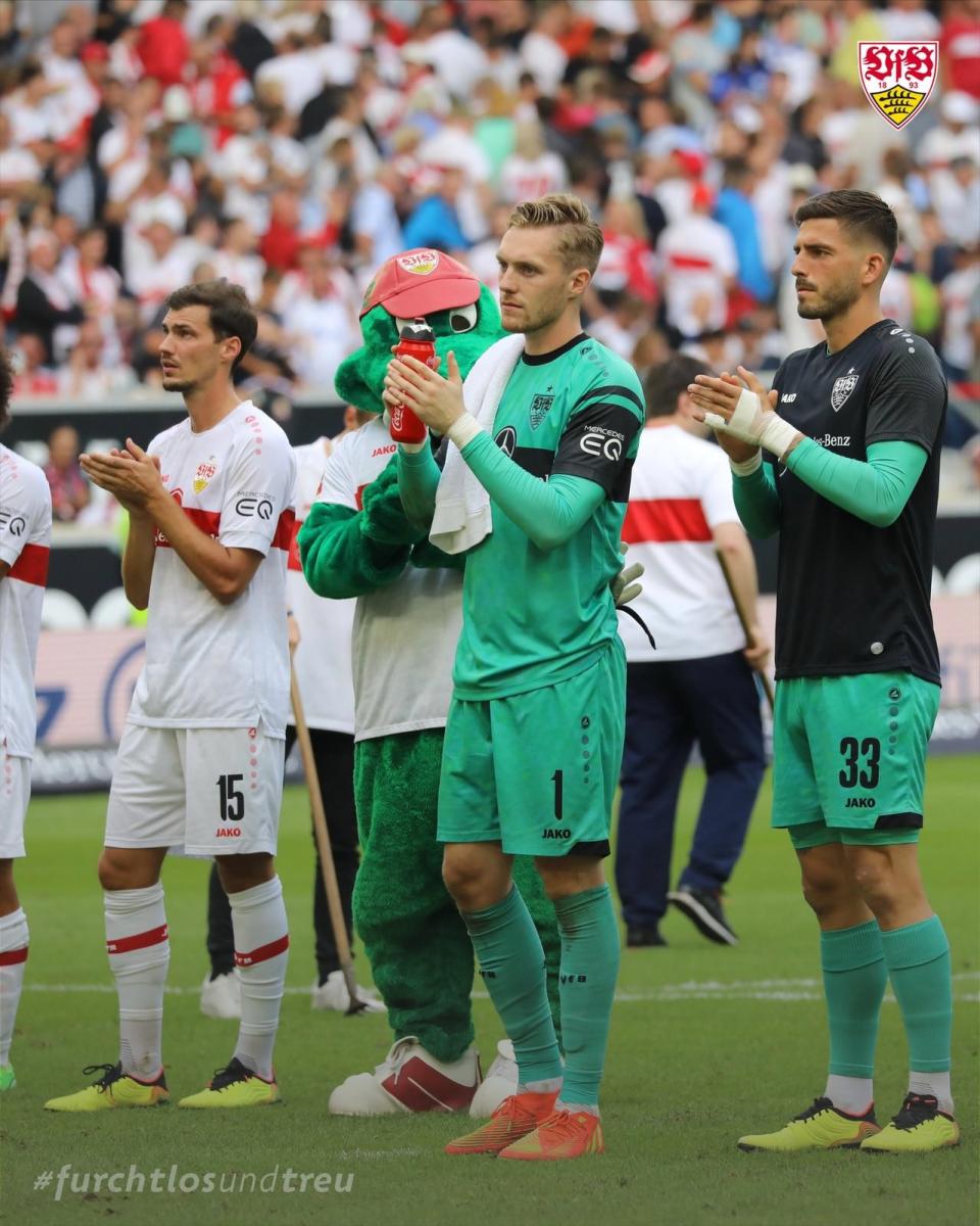Agradecimiento del Stuttgart a la afición a pesar de conseguir un empate / Fuente: Stuttgart