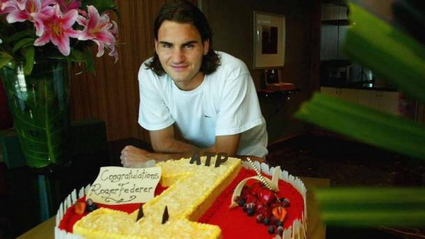 Roger Federer celebrates rising to number one in the world for the first time just over 14 years ago. Photo: Getty Images