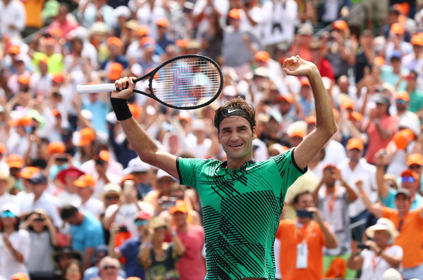 Roger Federer celebrates defeating arch-rival Rafael Nadal in the 2017 Miami final. Photo: Al Bello/Getty Images