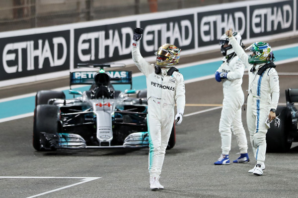 Hamilton, Bottas y Massa despidiendo el 2017 en Abu Dabi / Fuente: AFP