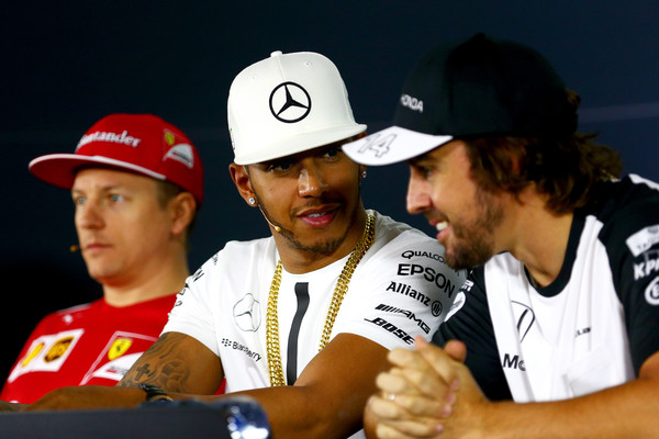 Alonso y Hmailton juntos en el pasado GP de Abu Dhabi. Fuente: Getty Images