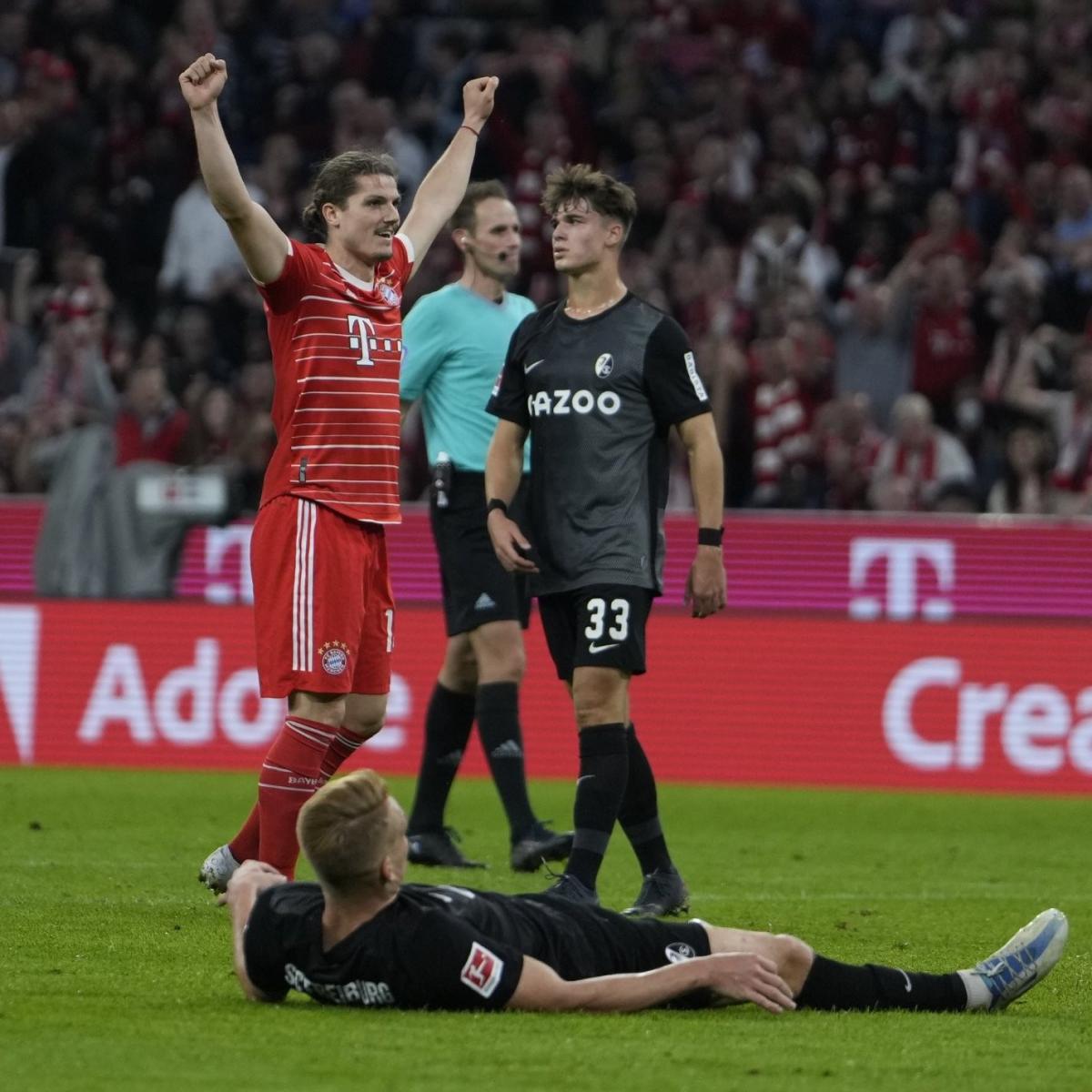 La euforia de Sabitzer frnete a la decepción de los jugadores del Friburgo / Fuente: Bayern de Múnich