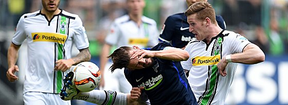 It was a battle at Borussia-Park. | Source: Getty Images.