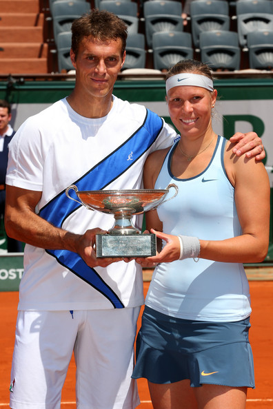 Cermak and Lucie Hradecka celebrate their triumph after winning 2013 French Open mixed doubles final. Photo credit: Julian Finney/Getty Images.