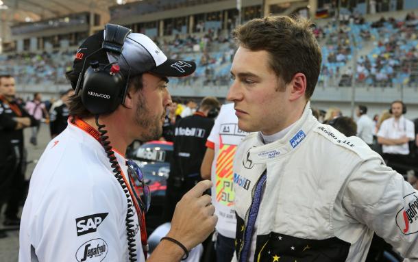 Making his debut in Bahrain, Stoffel Vandoorne was advised by the injured Alonso, before going onto score one point. (Image Credit: F1Fanatic.com/XPB Images)