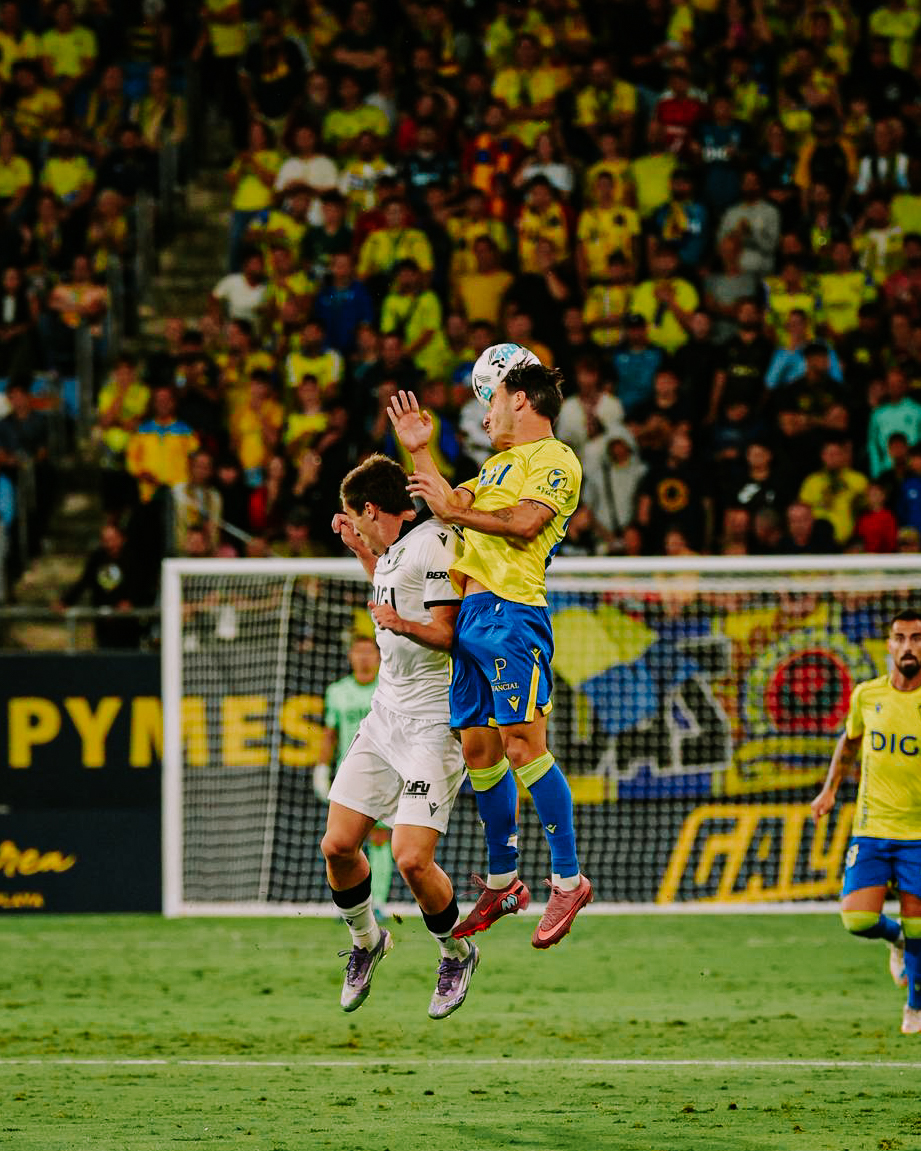Cádiz 1- 3 Burgos: tres puntos de oro que se esfuman - VAVEL España