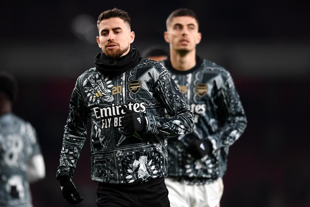 Jorginho en calentamiento previo al arranque de partido | Imagen: @Arsenal