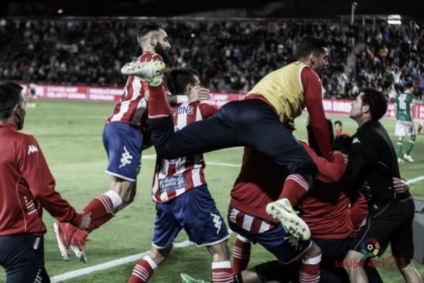 La alegría del Girona con el ascenso. Fuente: La Liga 1,2,3 