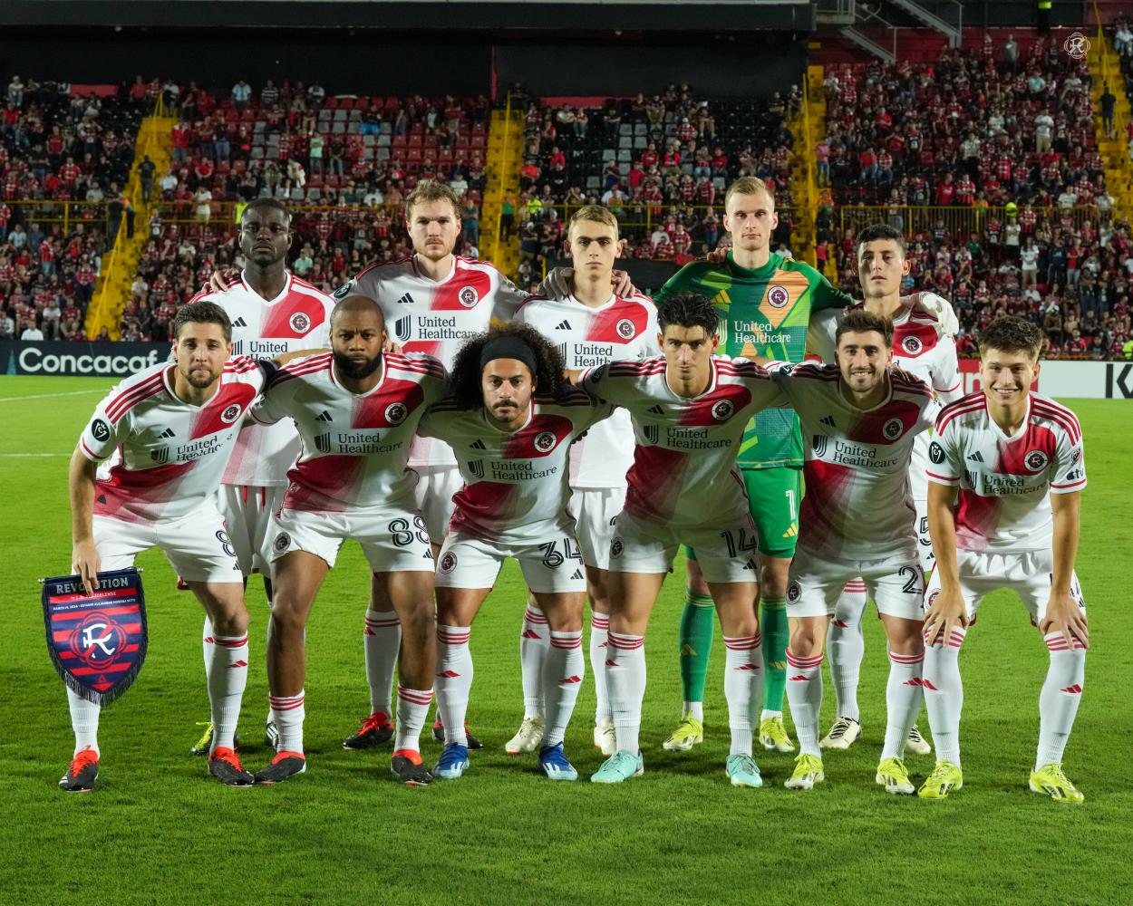 Goles y Resumen del Alajuelense 11 New England en Concacaf Champions