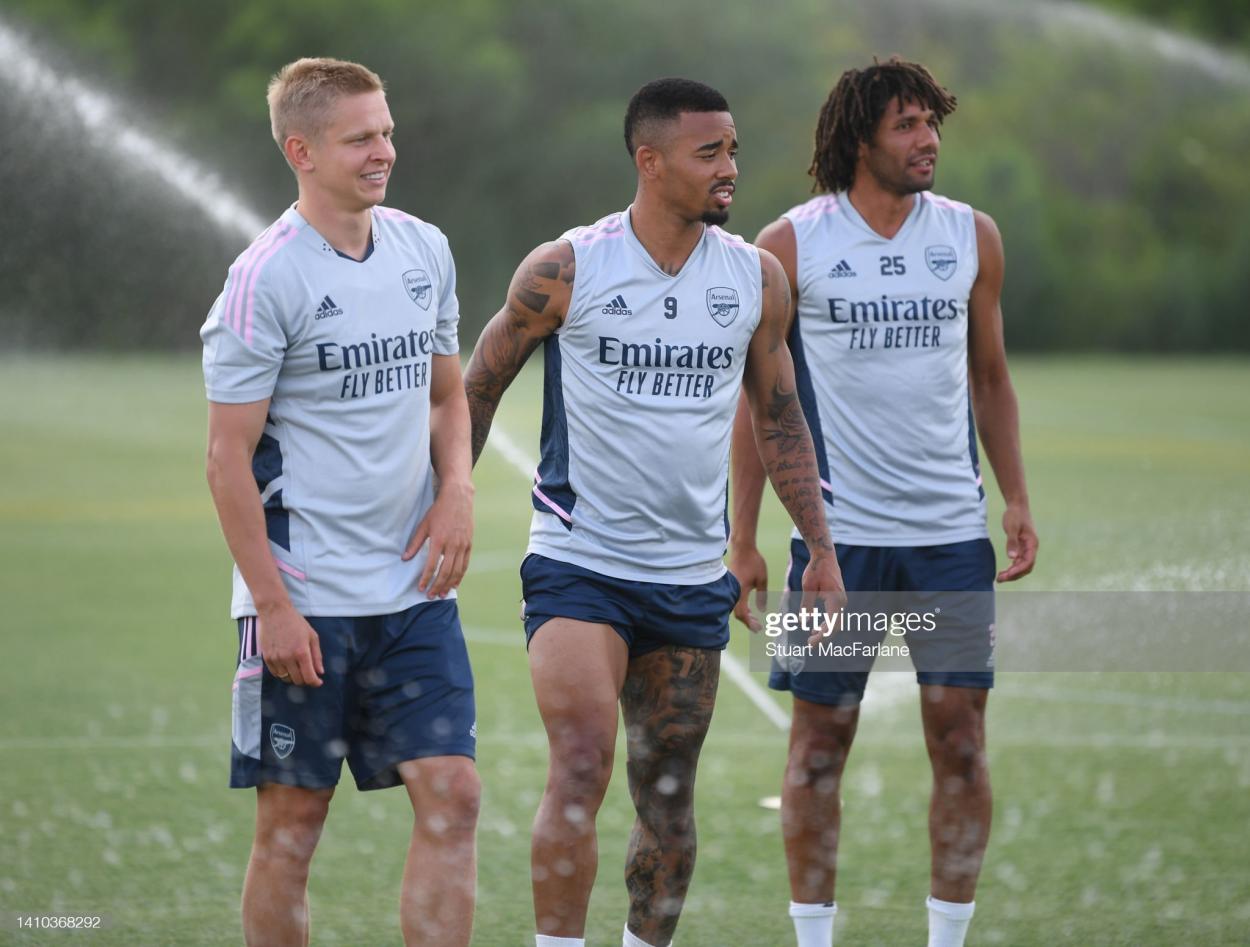 Arsenal on Pre-Season Tour in the USA ORLANDO, FLORIDA - JULY 22: (L-R) Oleksandr Zinchenko and Gabriel Jesus of Arsenal during a training session on July 22, 2022 in Orlando, Florida. (Photo by Stuart MacFarlane/<strong><a  data-cke-saved-href='https://www.vavel.com/en/football/2022/06/18/arsenal/1114890-eddie-nketiah-signs-new-contract-at-arsenal.html' href='https://www.vavel.com/en/football/2022/06/18/arsenal/1114890-eddie-nketiah-signs-new-contract-at-arsenal.html'>Arsenal FC</a></strong> via Getty Images)
