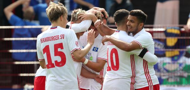 Los jugadores del Hamburgo celebran un gol. | Fuente: hsv.de